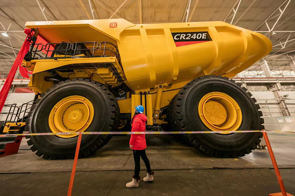 CR240E电传动矿用自卸车